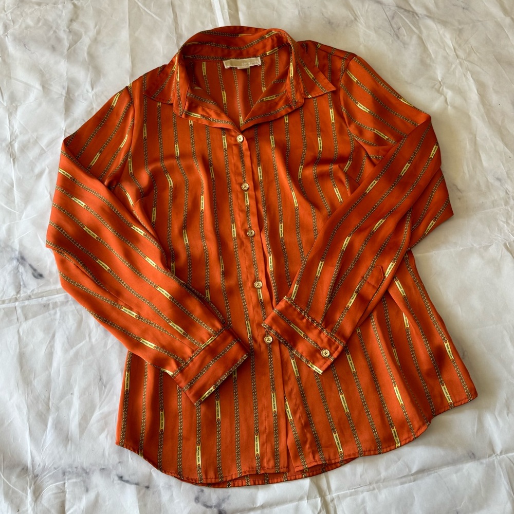 SOLD♥️FINAL SALE💐 MICHAEL KORS chain print button down shirt ✨ - Picture 5 of 15